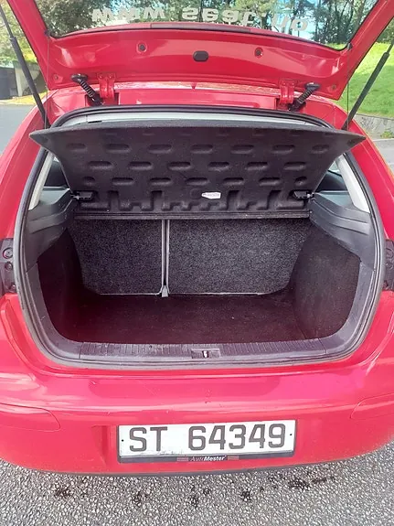 Seat Ibiza 2002 photo 3