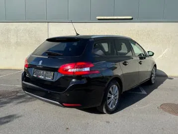 Peugeot 308 2019 photo 3