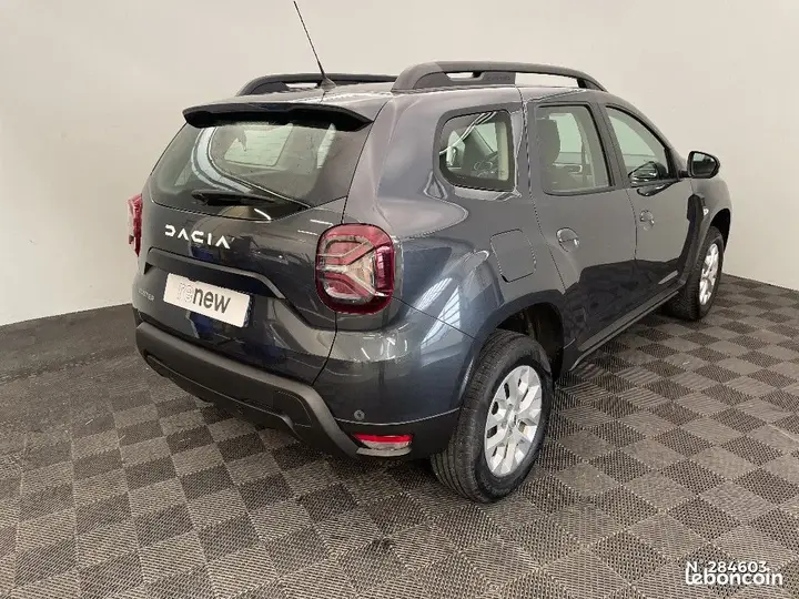 Dacia Duster 2023 photo 4