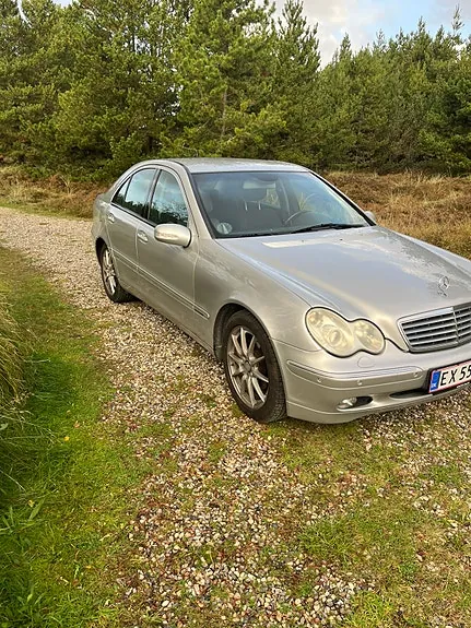 Mercedes-Benz C180