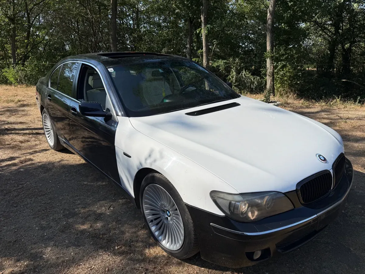 BMW 7 Series 2008 photo 2