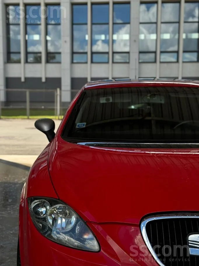 Seat Leon 2008 photo 2