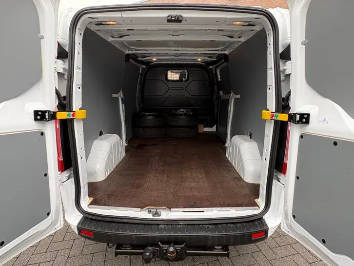 Ford Transit Custom 2022 photo 3