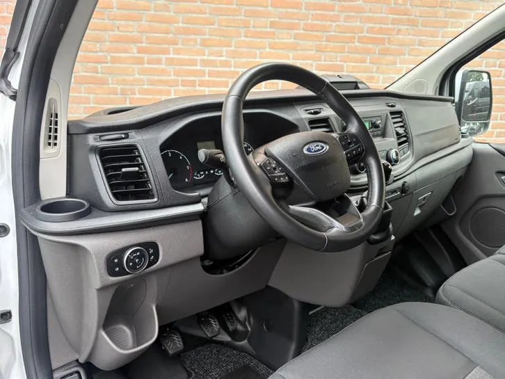 Ford Transit Custom 2022 photo 2