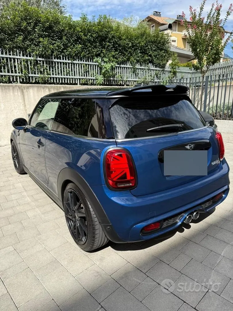 Mini Cooper S 2015 photo 2
