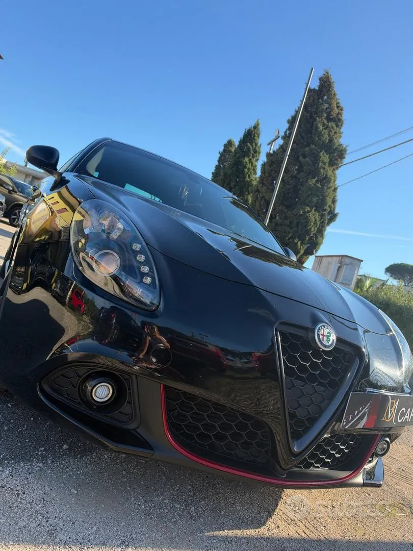 Alfa Romeo Giulietta 2016 photo 2