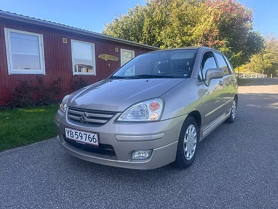Suzuki Liana