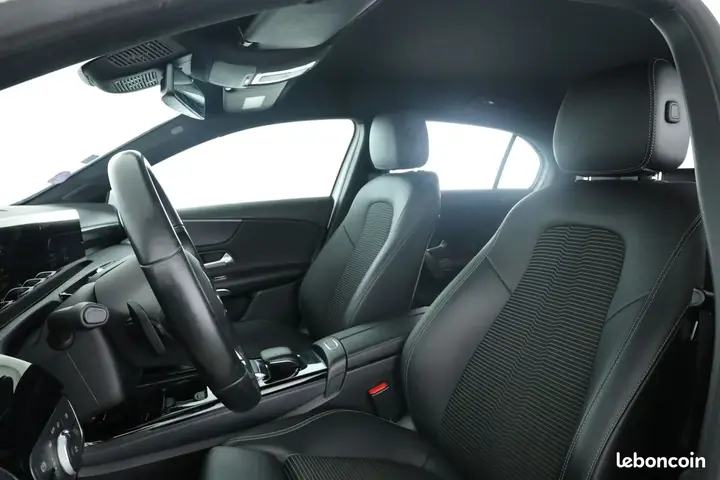 Mercedes-Benz A-Class 2018 photo 5