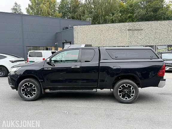 Toyota Hilux 2018 photo 2