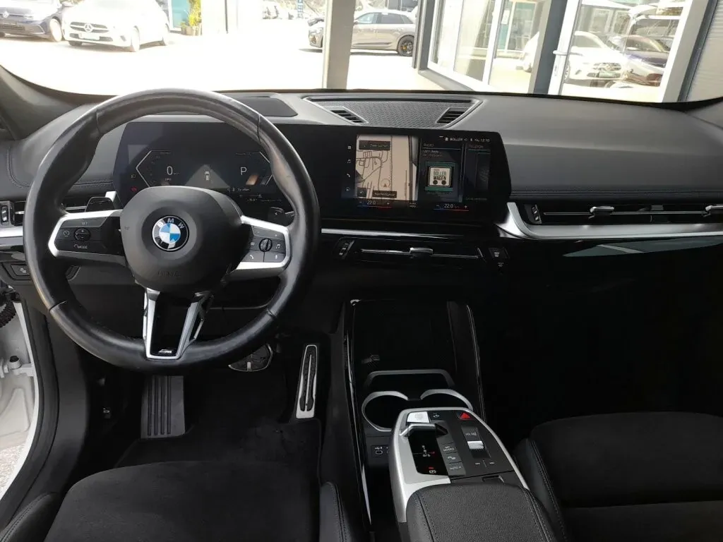 BMW X1 2023 photo 3