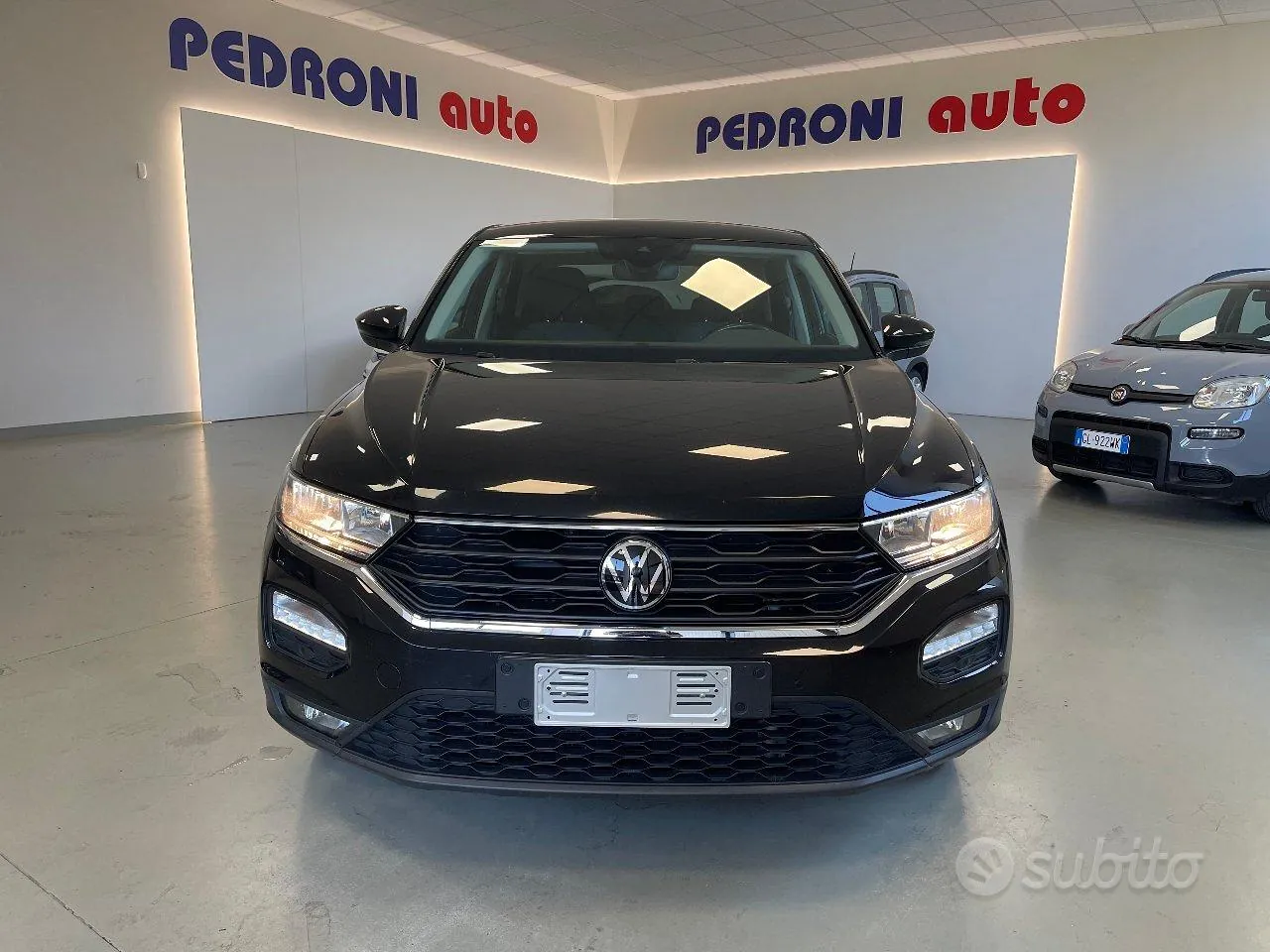 Volkswagen T-Roc 2021 photo 2