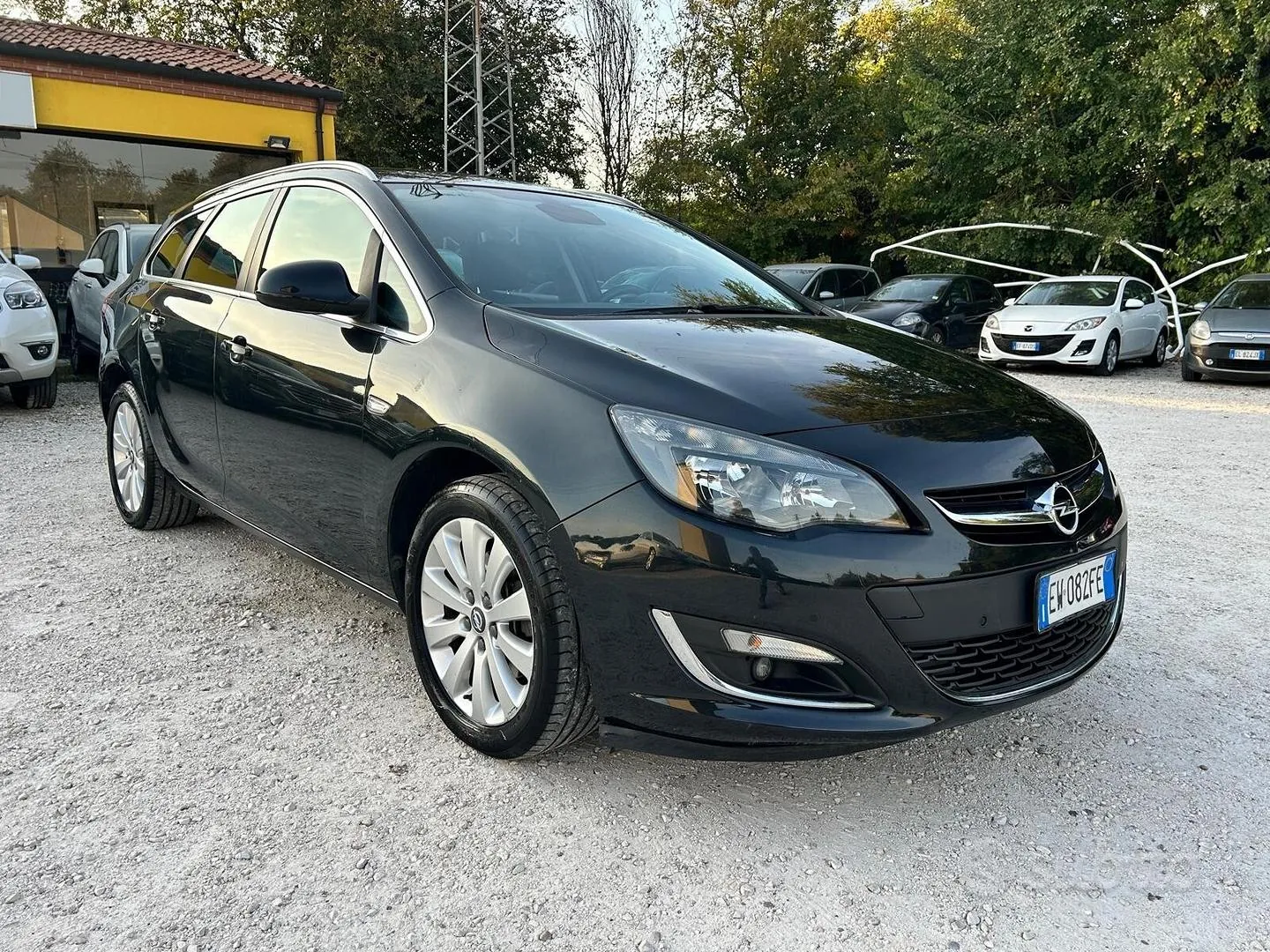 Opel Astra 2014 photo 3