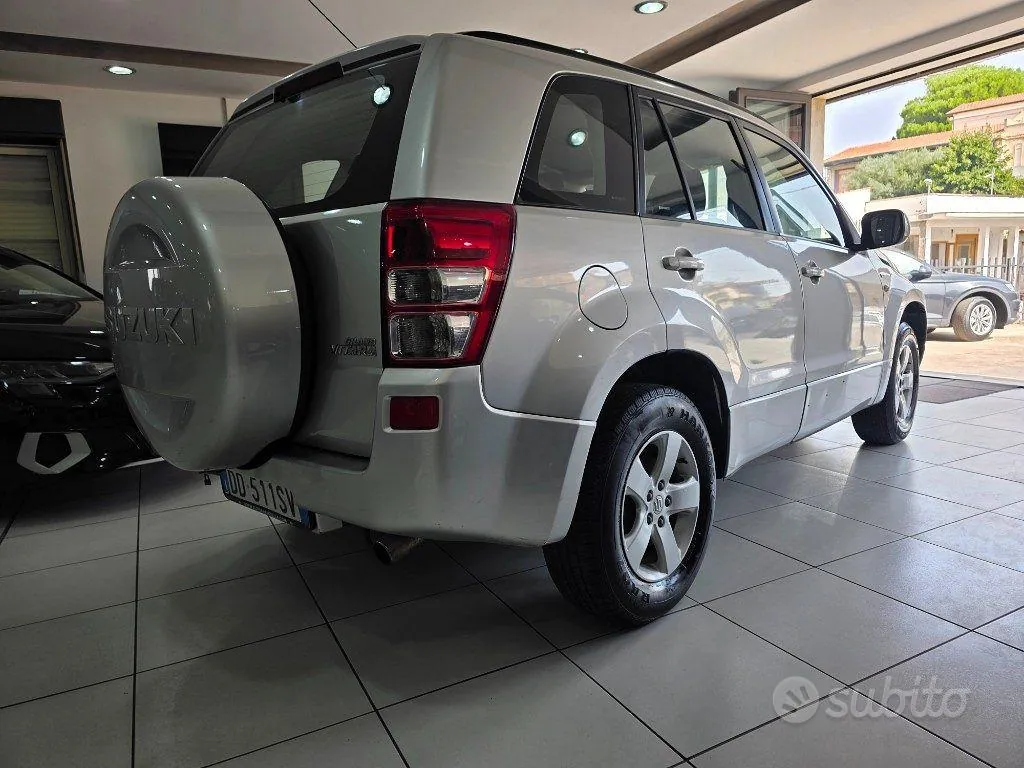 Suzuki Grand Vitara 2006 photo 4