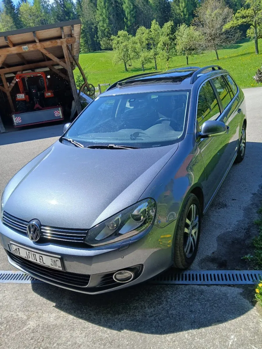 Volkswagen Golf 2012 photo 3