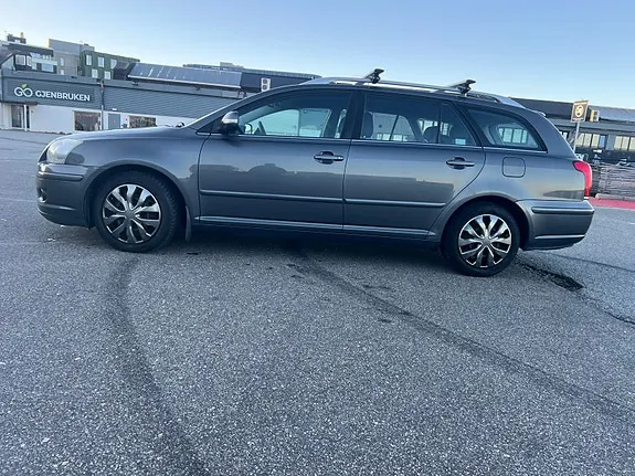 Toyota Avensis 2007 photo 4