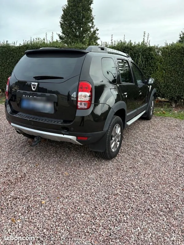 Dacia Duster 2014 photo 2