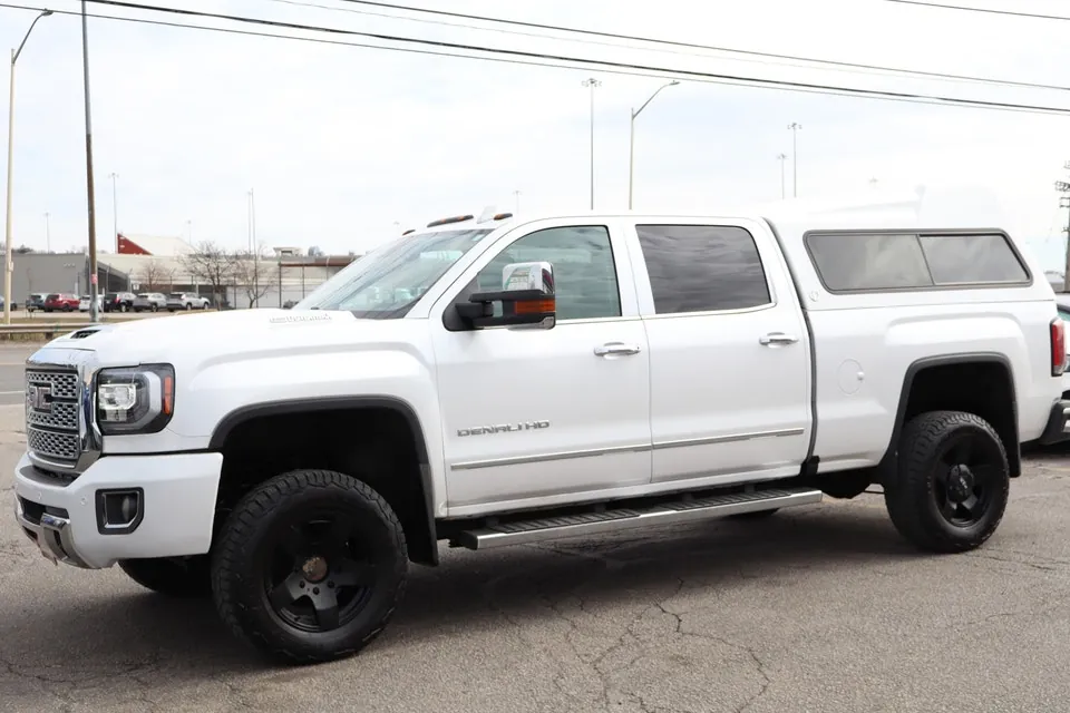 GMC Sierra 2500Hd 2018 photo 3