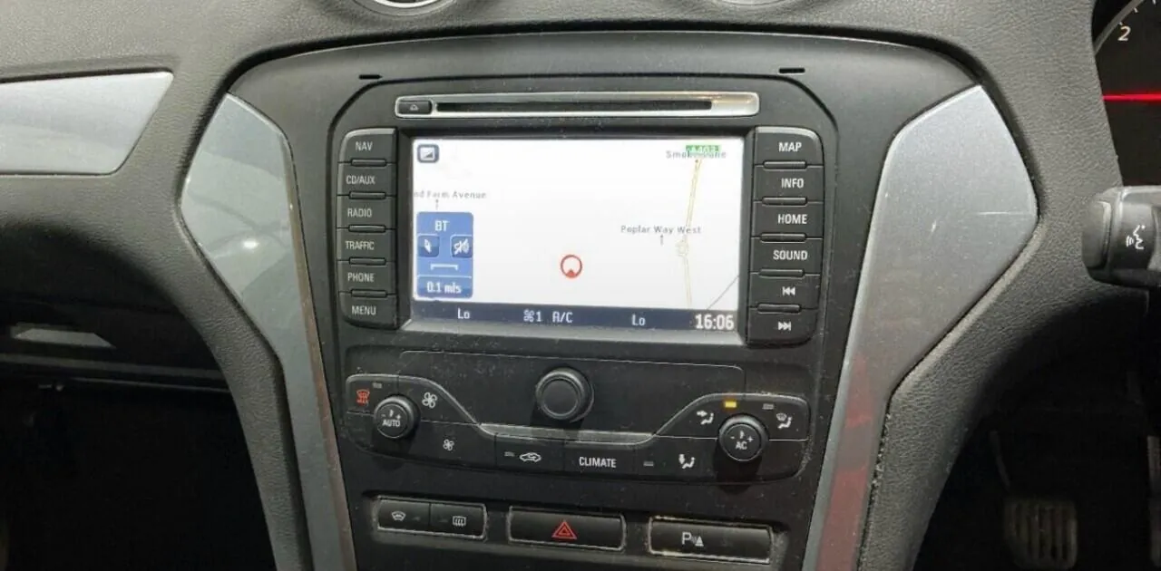 Ford Mondeo 2012 photo 4
