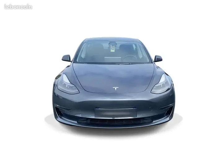 Tesla Model 3 2022 photo 2