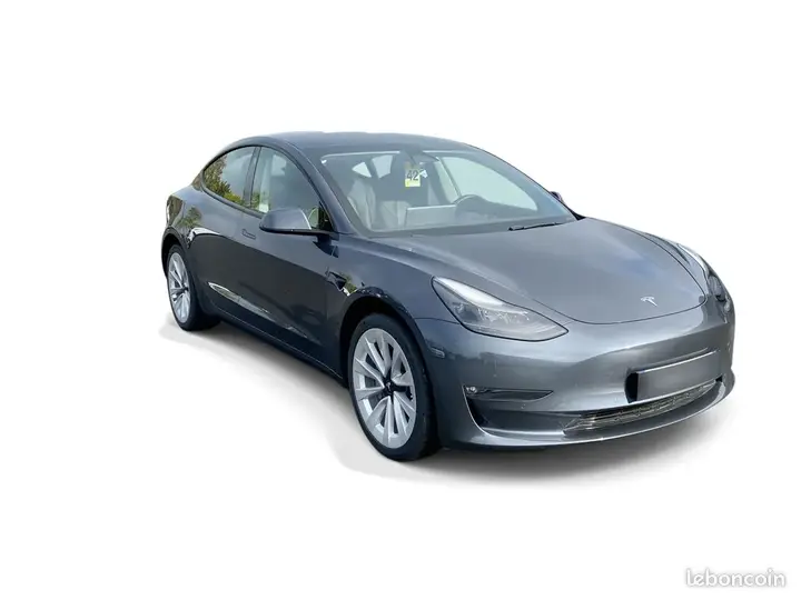 Tesla Model 3 2022 photo 3