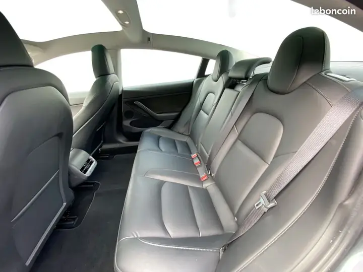 Tesla Model 3 2022 photo 5