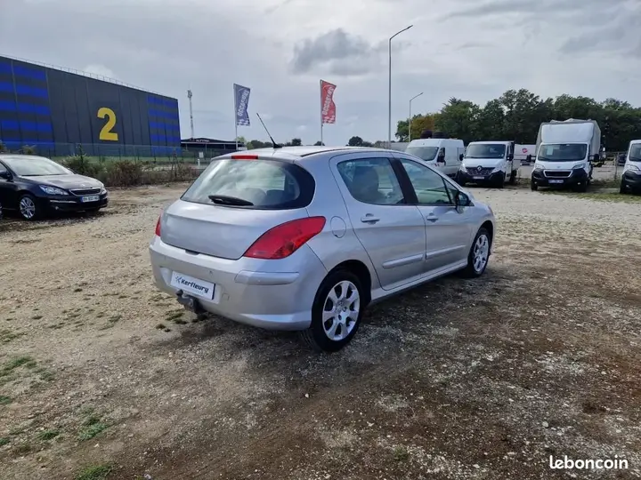 Peugeot 308 2010 photo 5