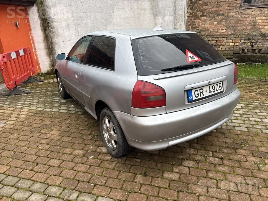 Audi A3 1998 photo 2