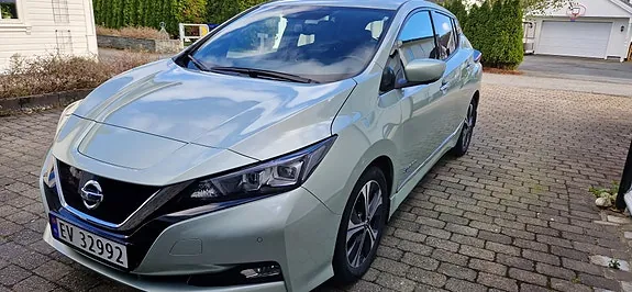 Nissan Leaf 2019 photo 2