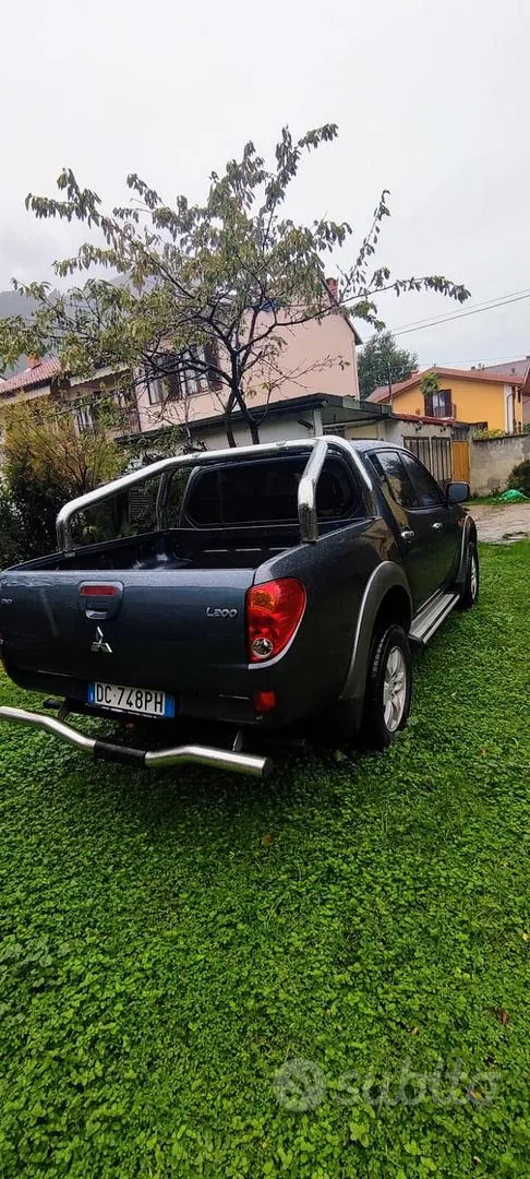 Mitsubishi L200 2006 photo 4