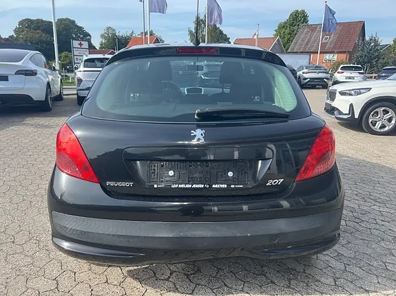 Peugeot 207 2007 photo 3