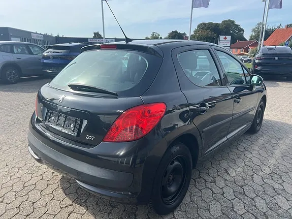 Peugeot 207 2007 photo 4