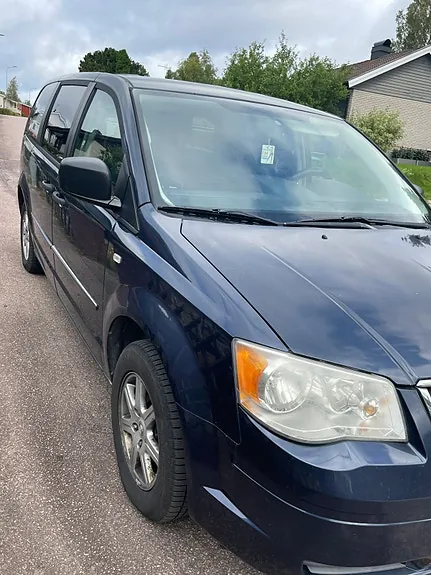 Chrysler Grand Voyager 2008 photo 2