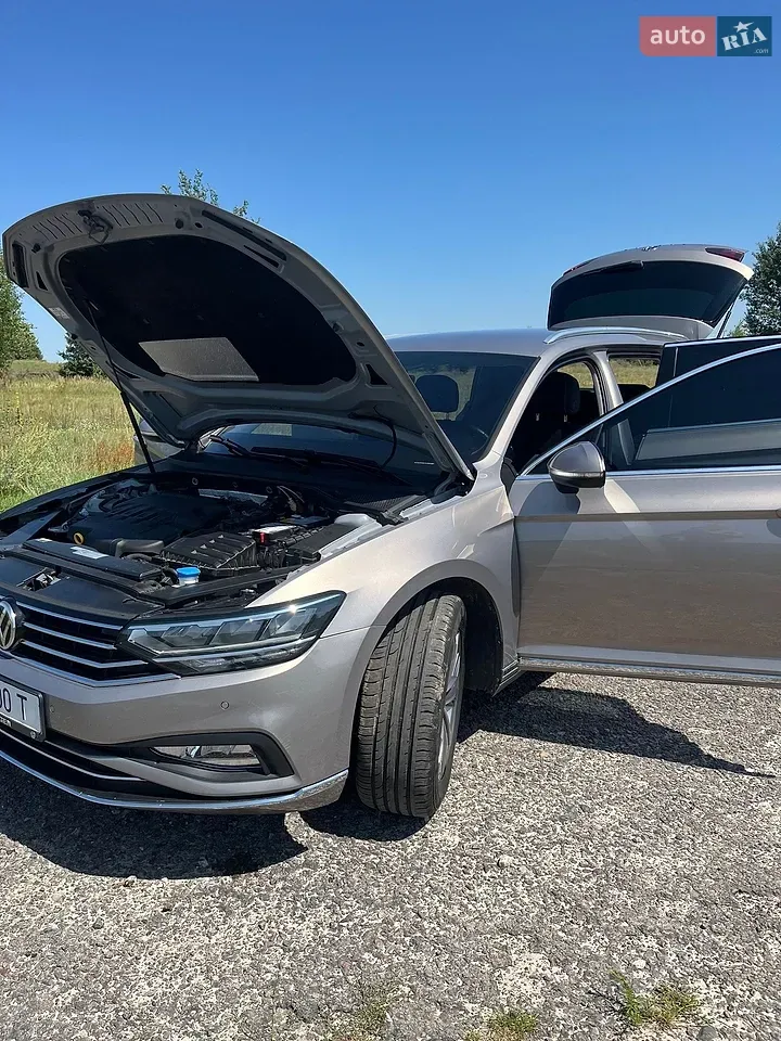 Volkswagen Passat 2019 photo 2