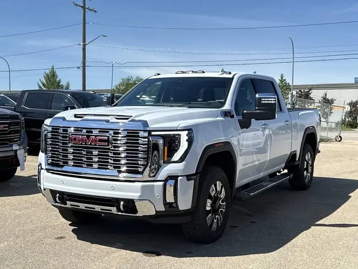 GMC Sierra 2500Hd 2026 photo 4