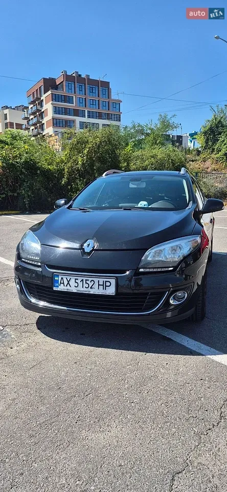 Renault Megane 2013 photo 2