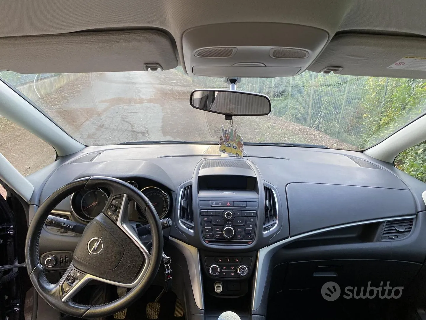 Opel Zafira Tourer 2013 photo 4