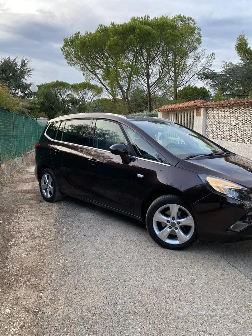 Opel Zafira Tourer 2013 photo 2