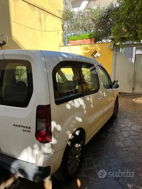 Peugeot Partner 2016 photo 2