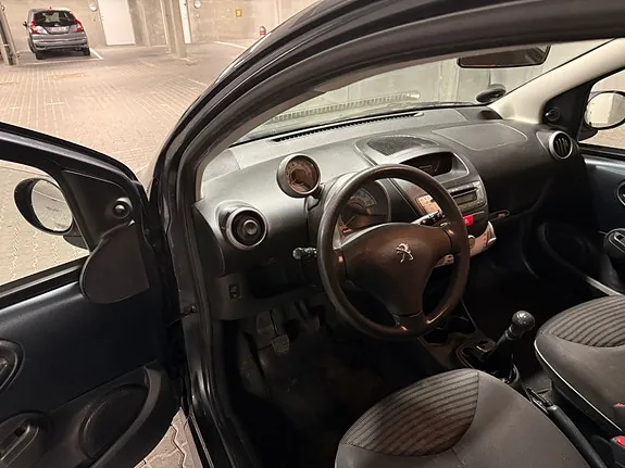 Peugeot 107 2012 photo 5