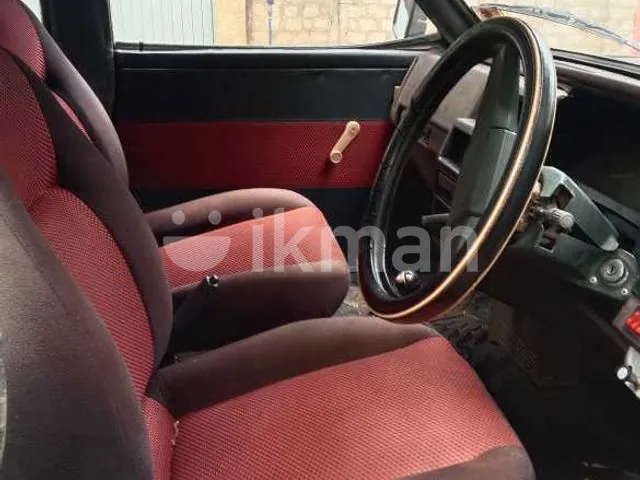 Nissan Datsun 1986 photo 4