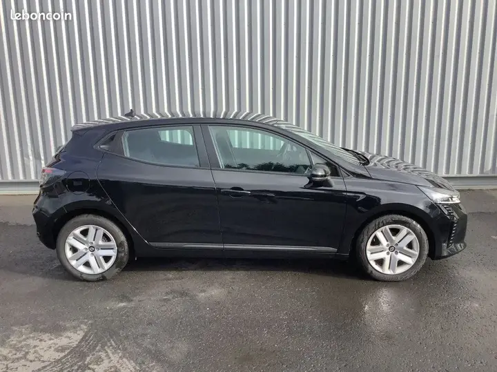 Renault Clio 2026 photo 4