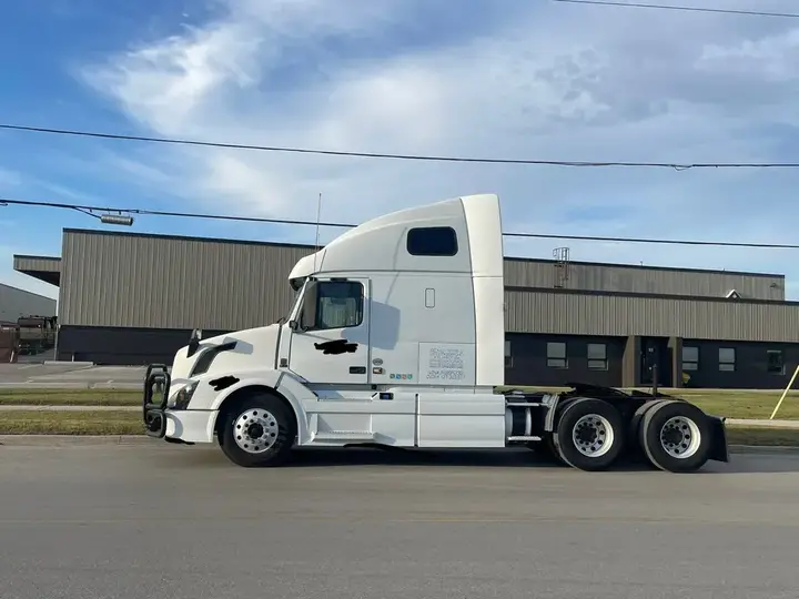 Volvo Vnl 760 2018 photo 3