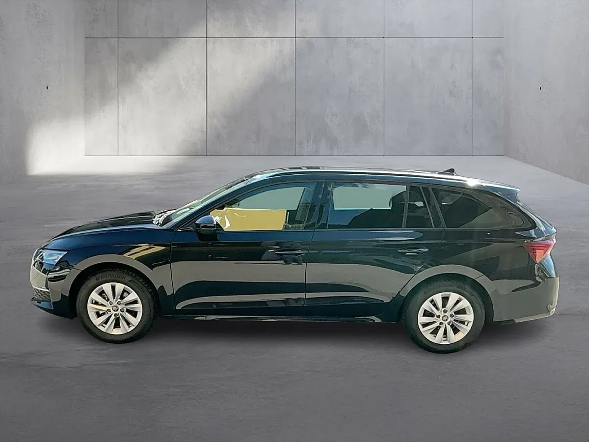 Skoda Octavia 2025 photo 2