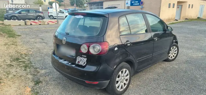 Volkswagen Golf 2005 photo 2