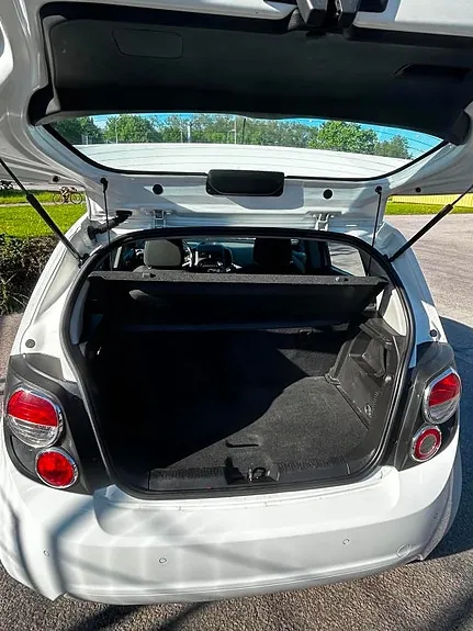 Chevrolet Aveo 2012 photo 5