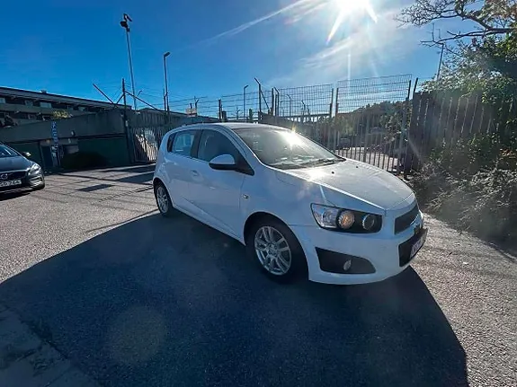 Chevrolet Aveo 2012 photo 2