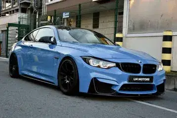 BMW M4 2016 photo 2
