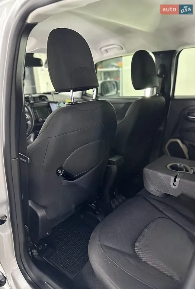 Jeep Renegade 2017 photo 3