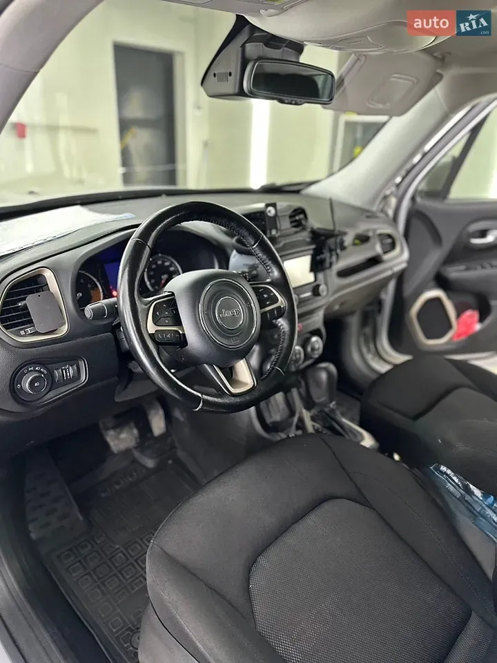 Jeep Renegade 2017 photo 2