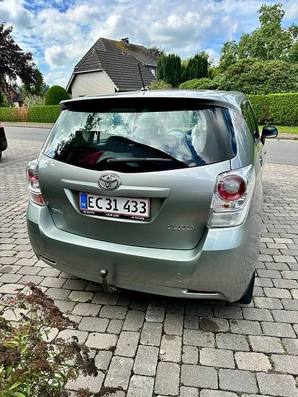 Toyota Verso 2011 photo 4